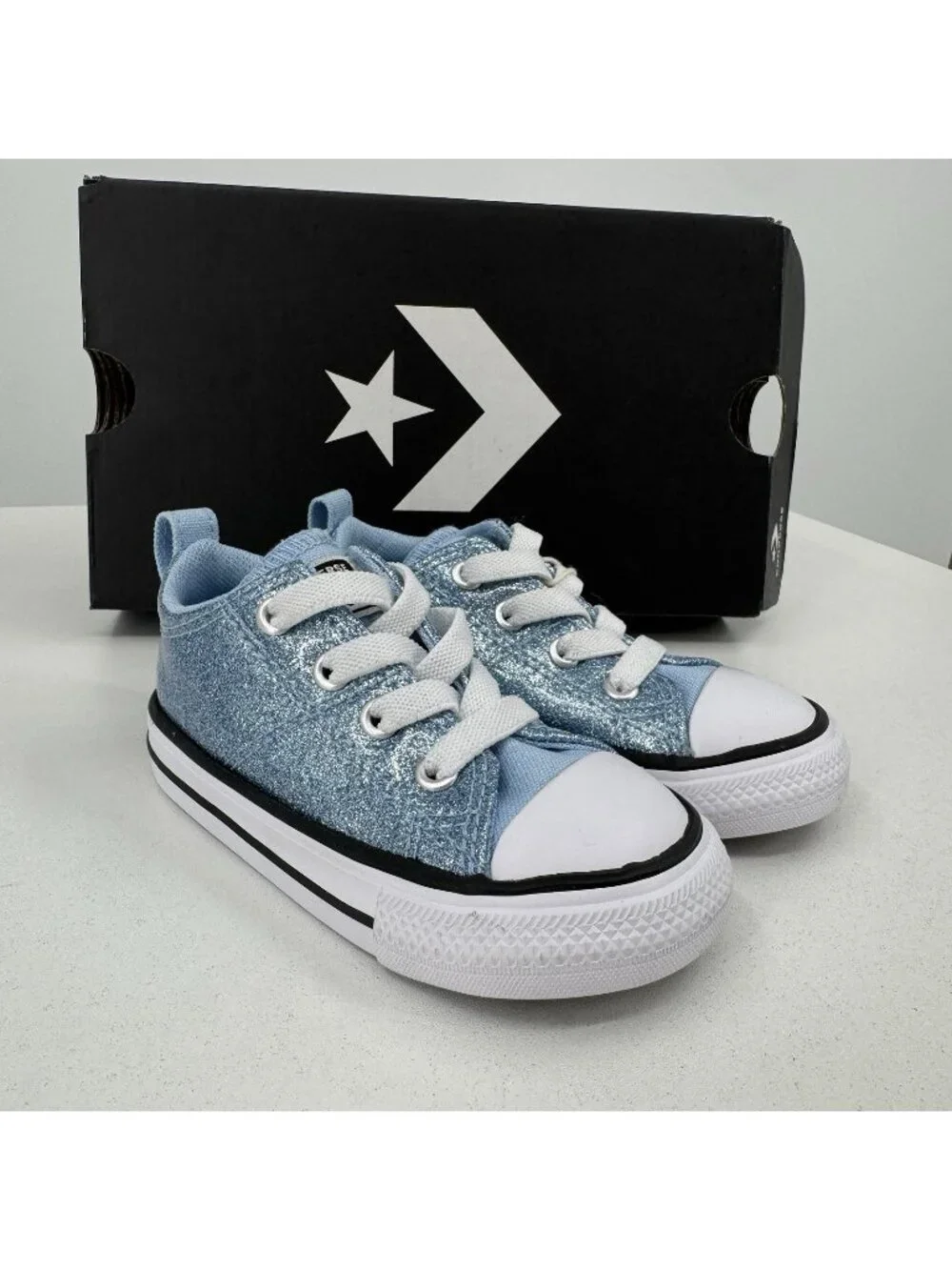 Converse Baby Girl 6 Chuck Taylor All Star CTAS Madison Ox Sneakers Blue Glitter